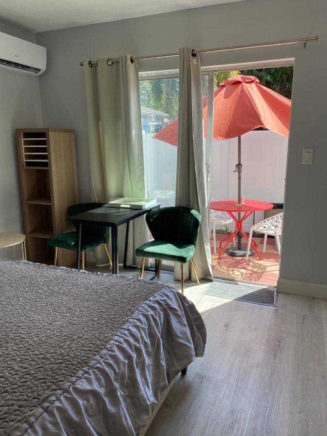 Cozy Studio Near Atlantic Ave W/Private Patio Daire Delray Beach Dış mekan fotoğraf