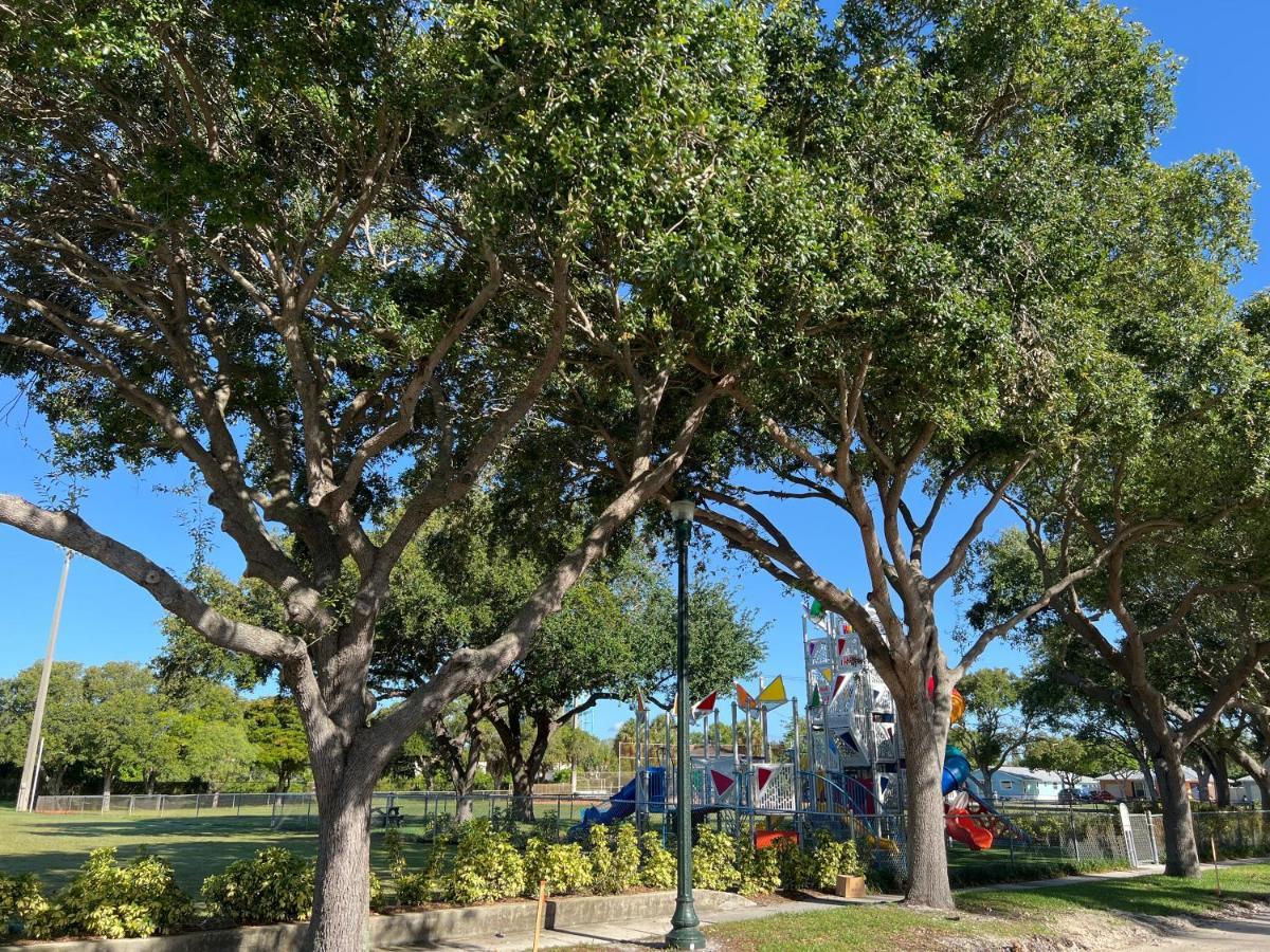 Cozy Studio Near Atlantic Ave W/Private Patio Daire Delray Beach Dış mekan fotoğraf